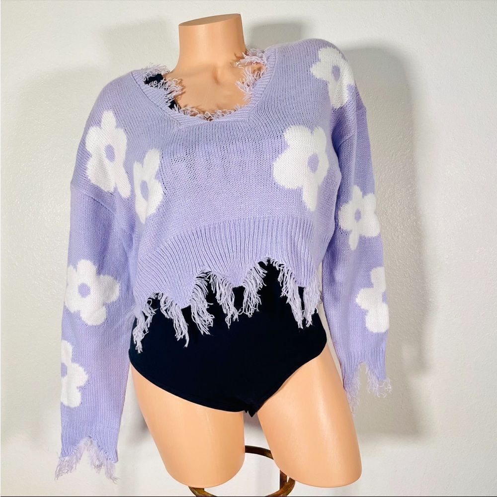 NWT Just Polly S Distressed Frayed Shark Bite Lilac White Flowers Cozy Sweater